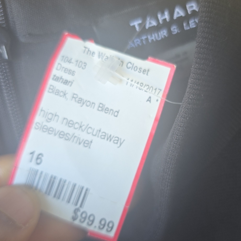 TAHARI Shift Dress Sz 16 Plus Black High Neck Grommets Accents Sleeveless New - Picture 6 of 13